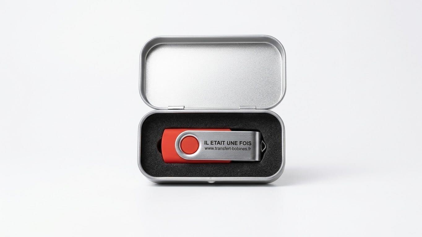 Clé USB Il Était Une Fois et sa boîte cadeau, pour offrir des souvenirs numérisés